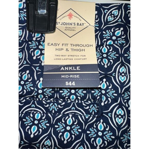 St John’s Bay Mid rise Ankle pants women size 12 NWT - Picture 2 of 4